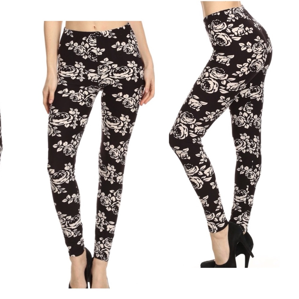 Luxe Roses Leggings 🌺Sale 2 Left - Picture 2 of 4
